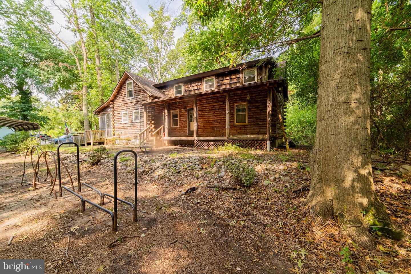 Photo 3 of 12 of 2 Oberlin Rd house