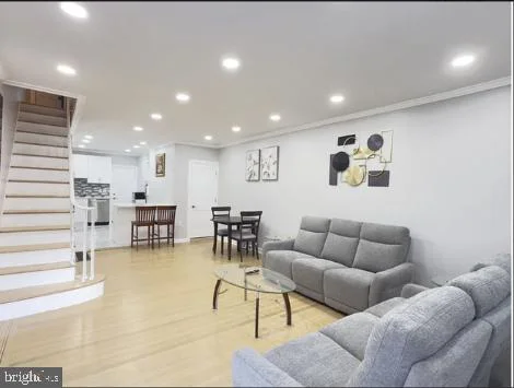 2545 S 9th Street