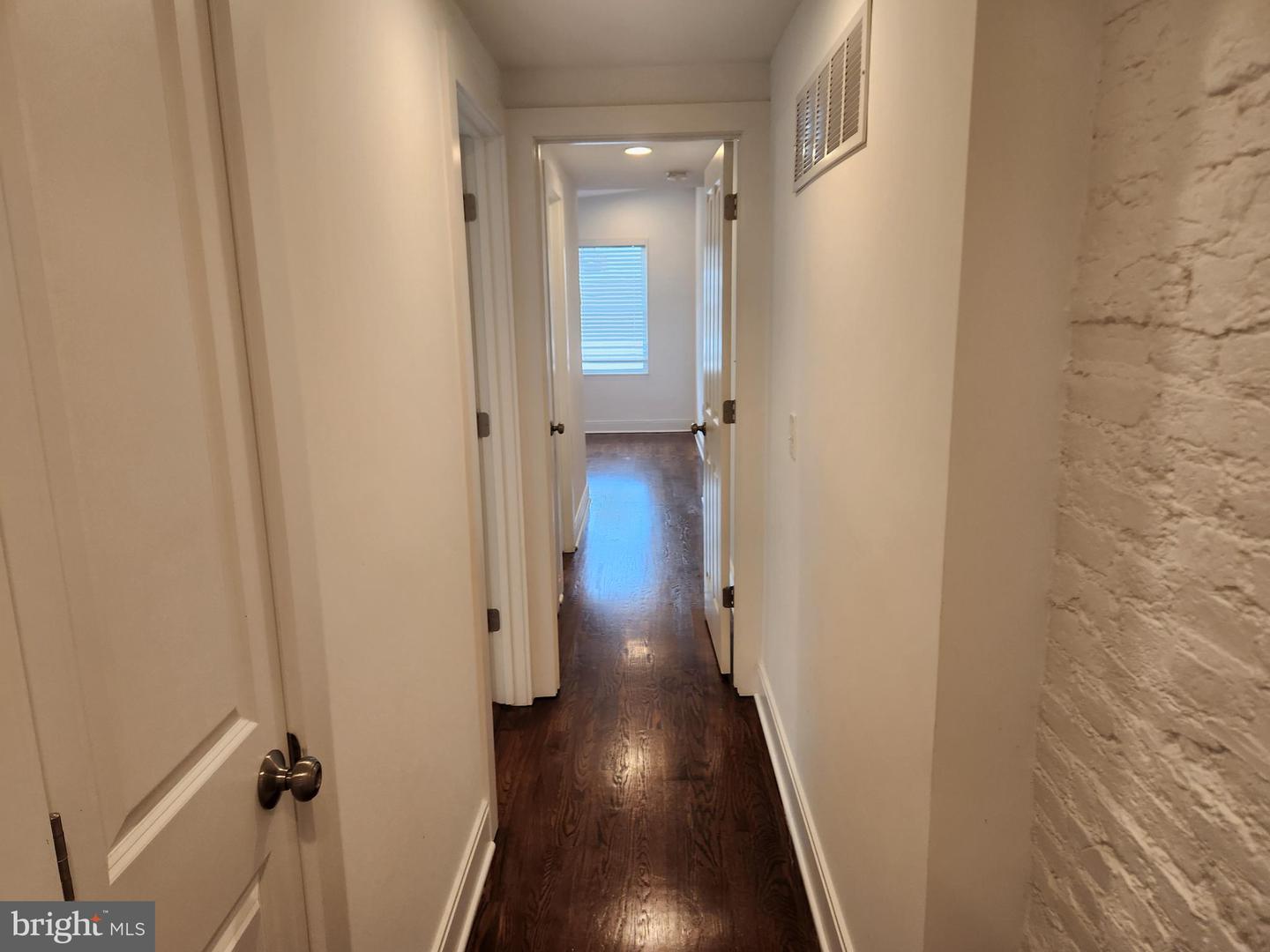 Photo 22 of 27 of 2112 E Fayette St townhome