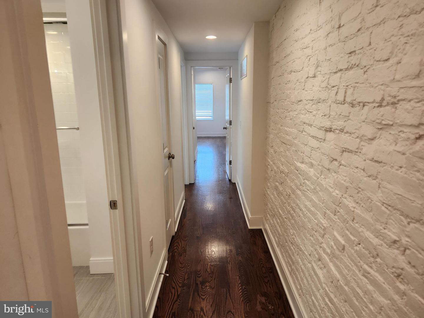 Photo 15 of 27 of 2112 E Fayette St townhome
