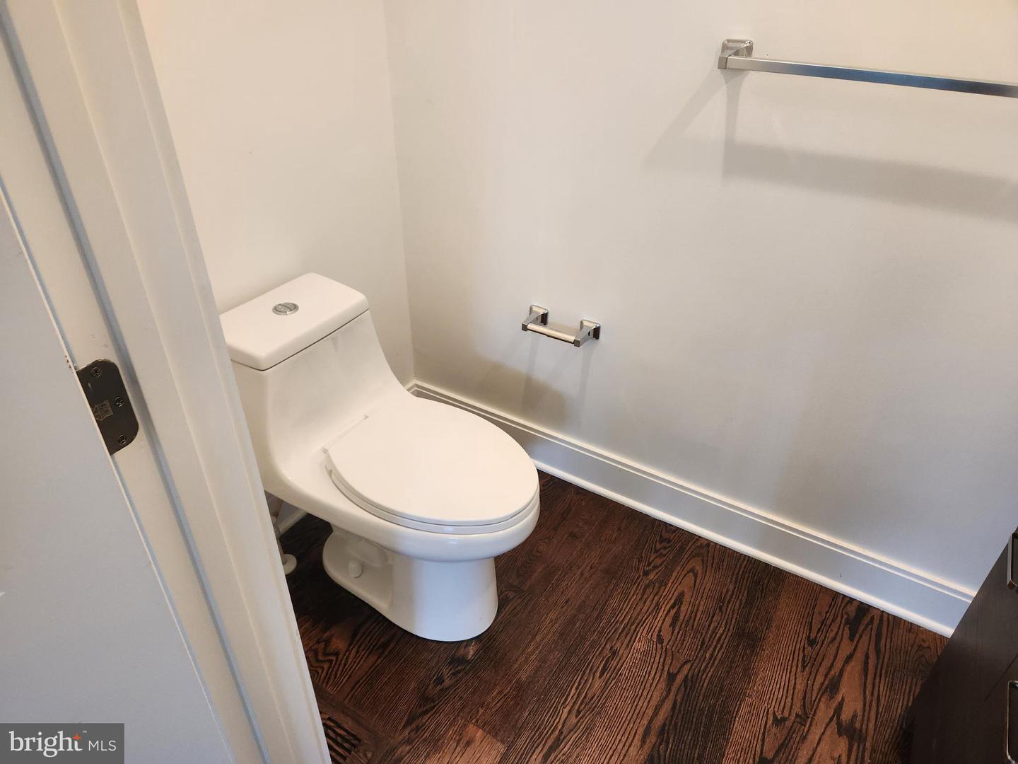 Photo 7 of 27 of 2112 E Fayette St townhome