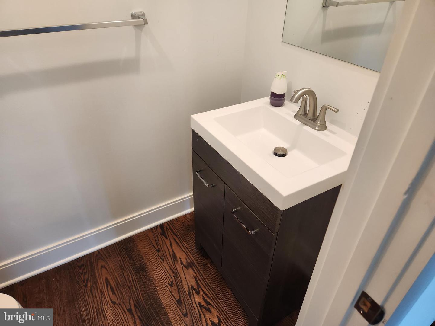 Photo 6 of 27 of 2112 E Fayette St townhome