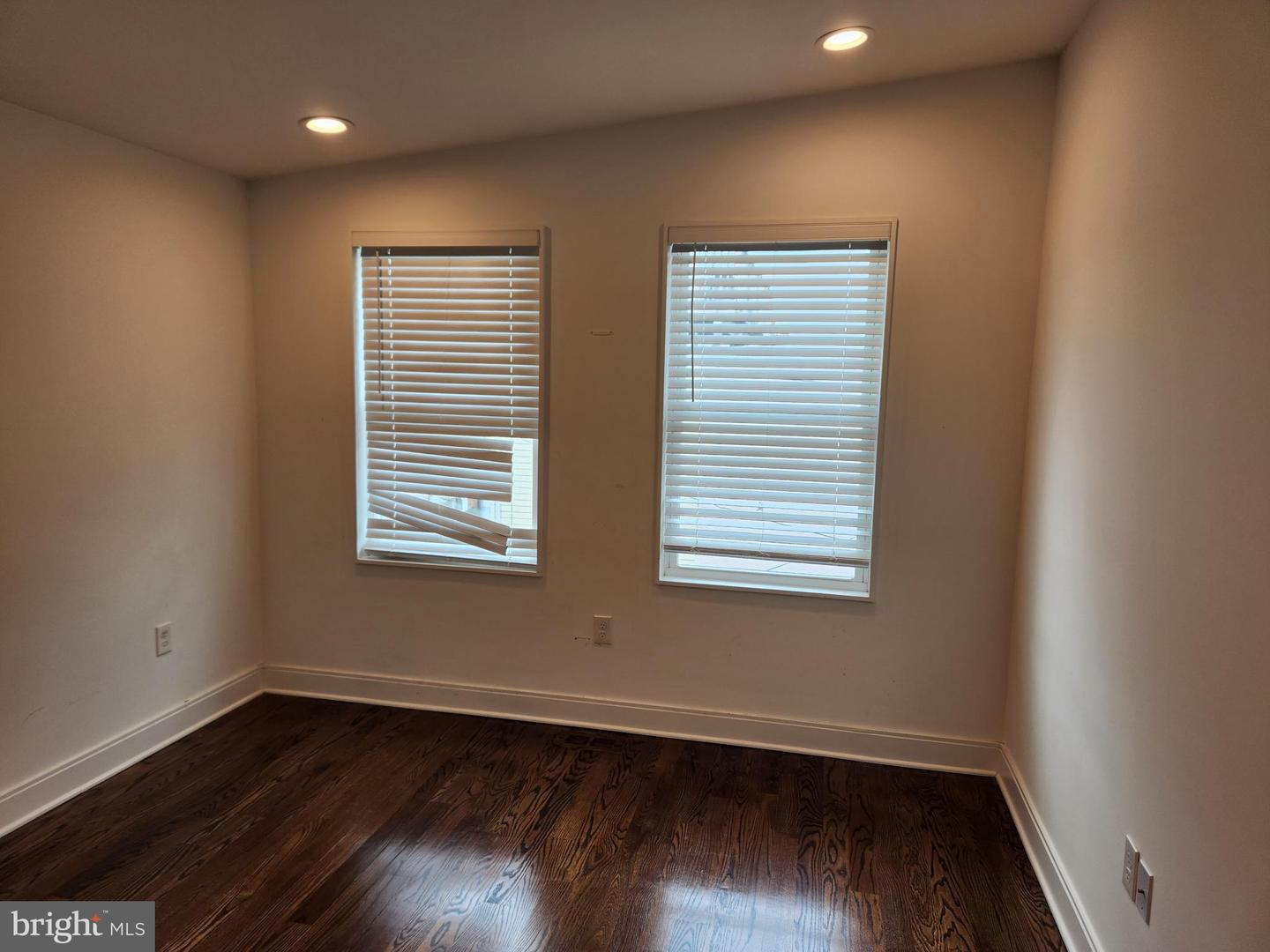 Photo 25 of 27 of 2112 E Fayette St townhome