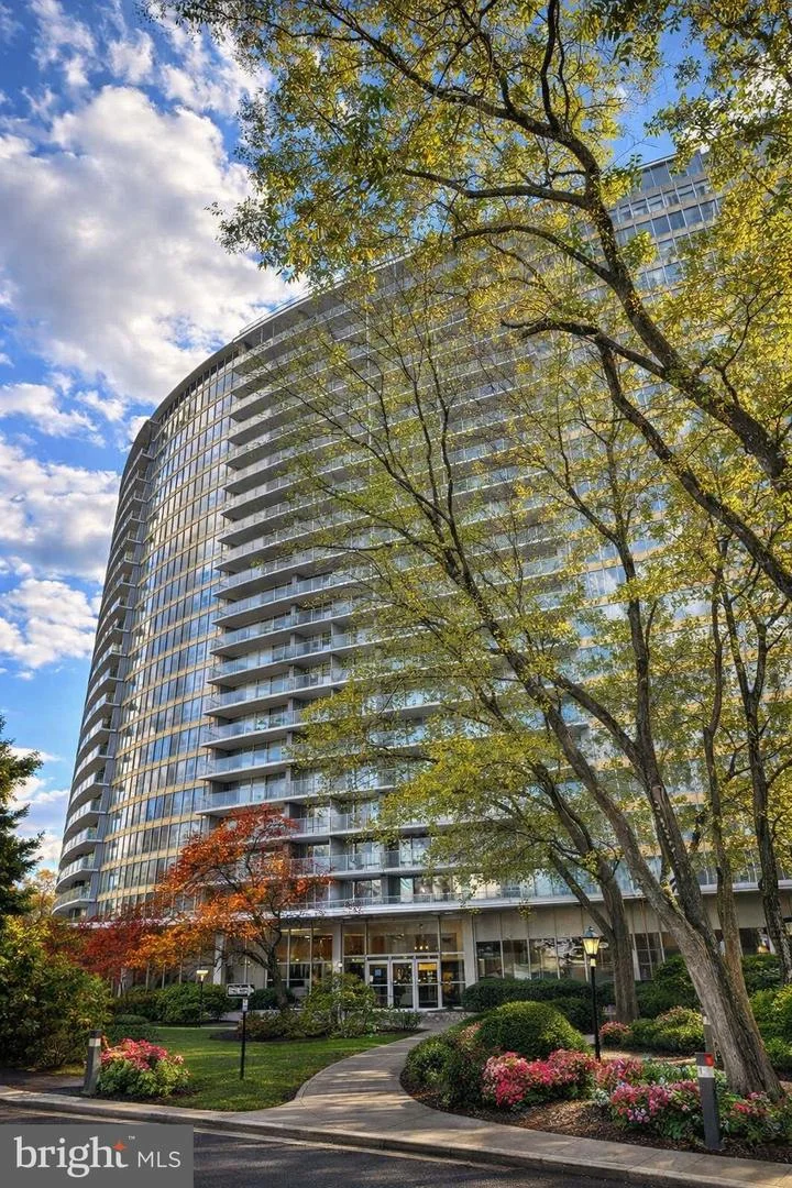 3900 Ford Road Unit 9K