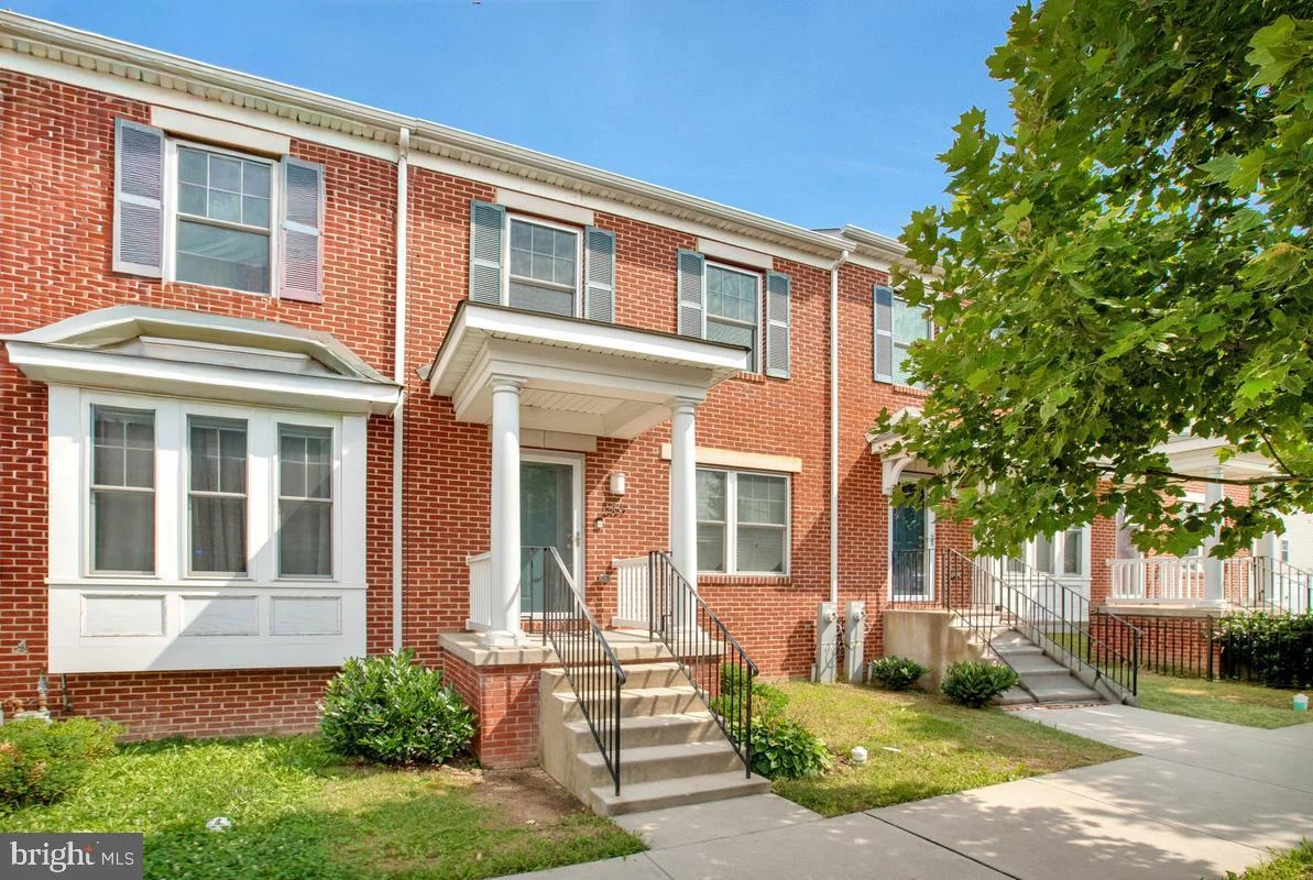 589 Baker Street