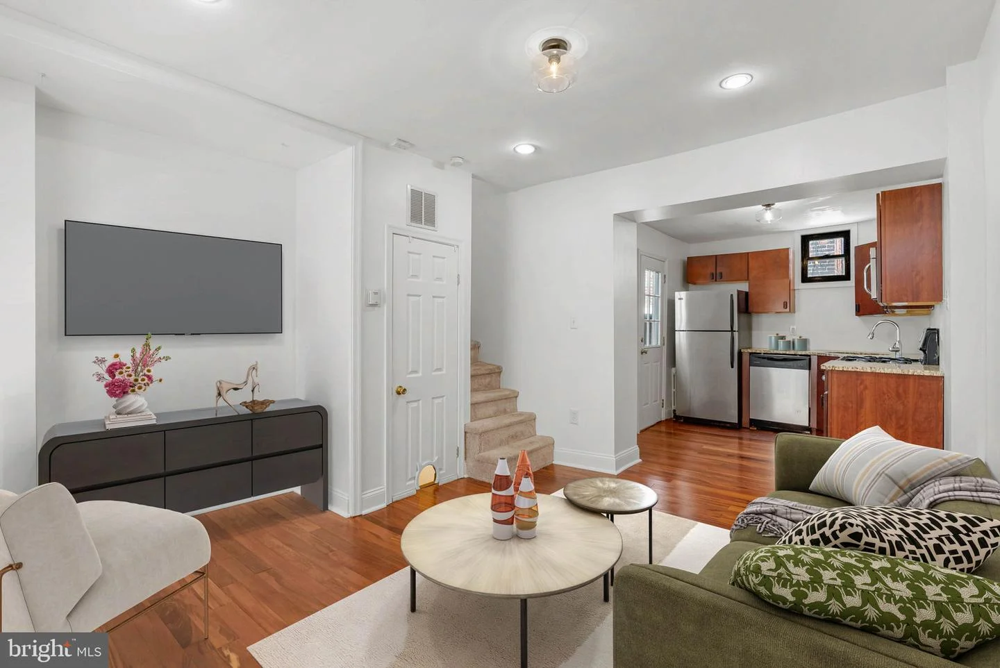 525 Fitzwater Street Unit 3