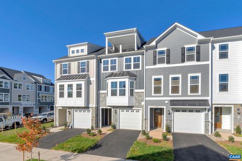 Townhouse in Charlottesville VA 1310 Laconia Ln.jpg