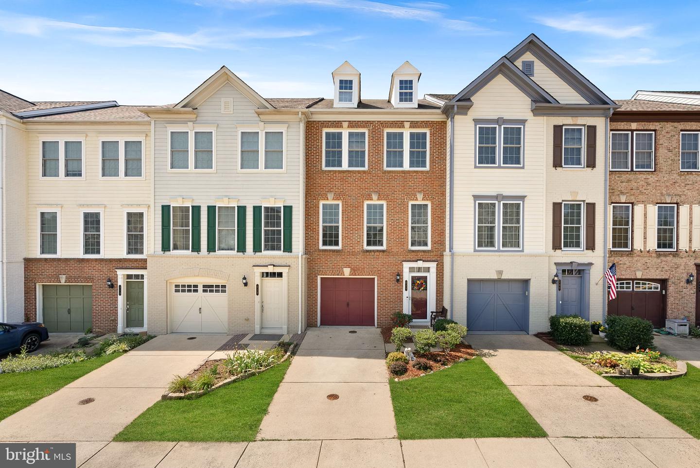 211 Great Laurel Square SE, Leesburg, VA, 20175