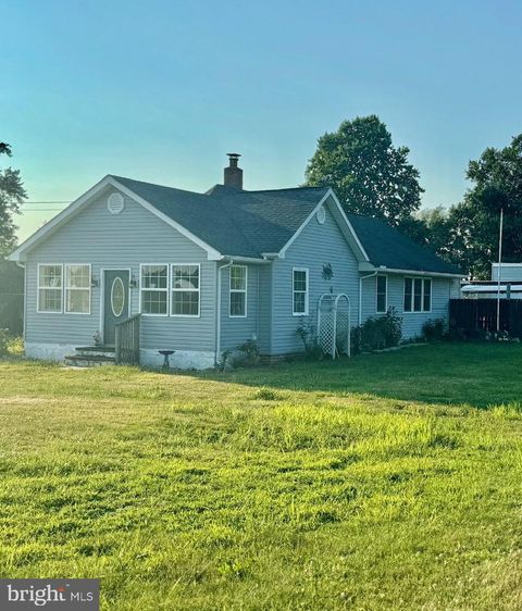 Single Family Residence in Lincoln DE 18641 Greely AVENUE.jpg