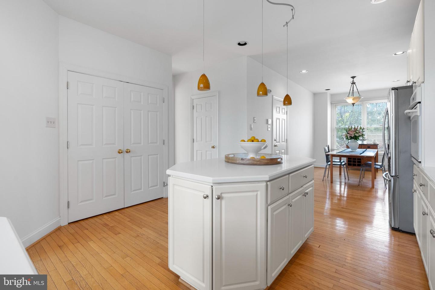 Photo 12 of 47 of 12 Kingston Cir townhome