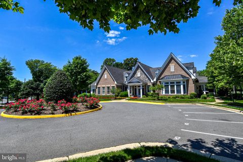 Townhouse in Fairfax VA 12245 Stockton Tees LANE 46.jpg