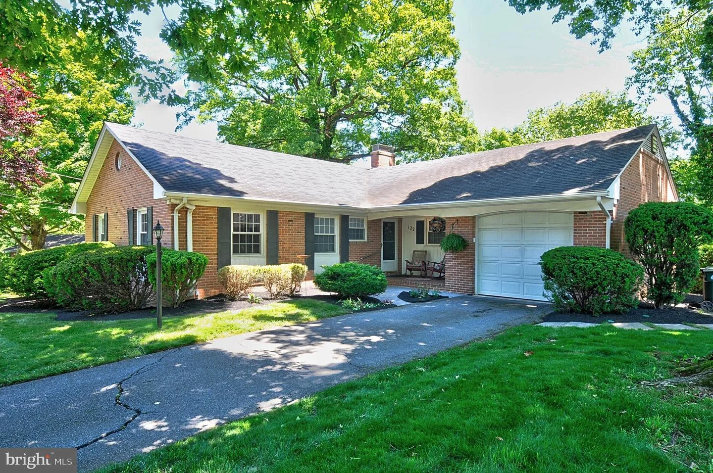 122 Armstrong Place
