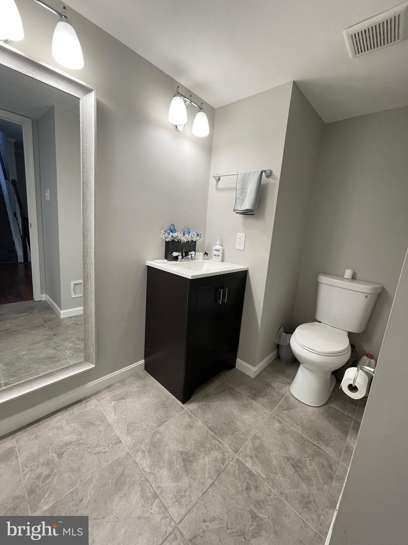 Photo 10 of 53 of 14536 Macbeth Dr townhome