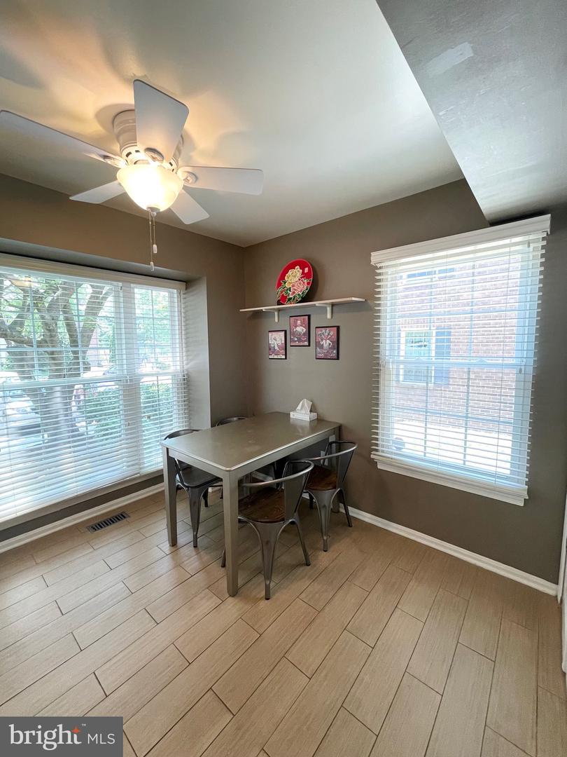 Photo 22 of 53 of 14536 Macbeth Dr townhome