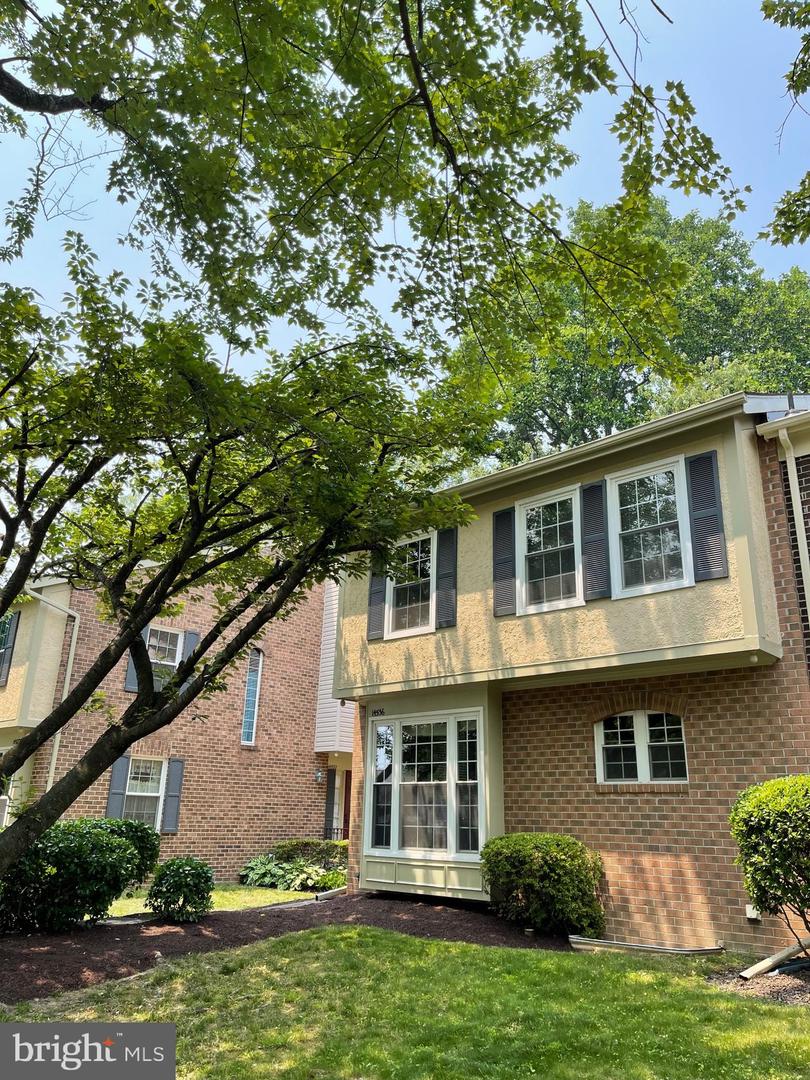 Photo 1 of 53 of 14536 Macbeth Dr townhome