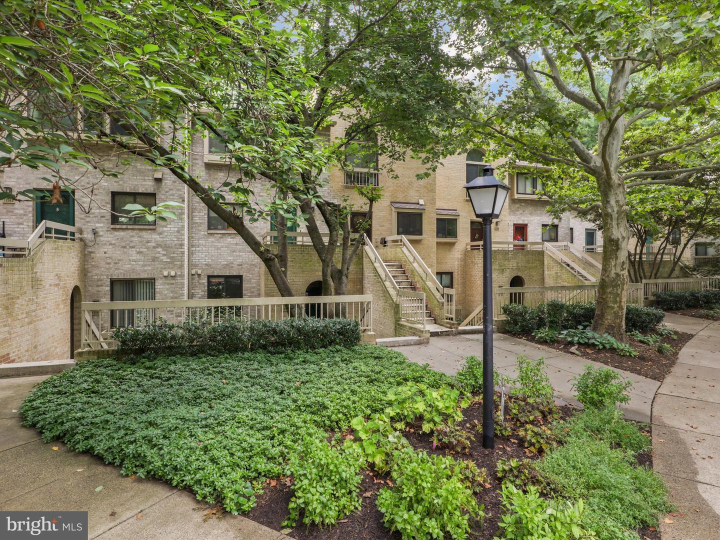 Photo 4 of 59 of 11156 Boathouse Ct #73 condo