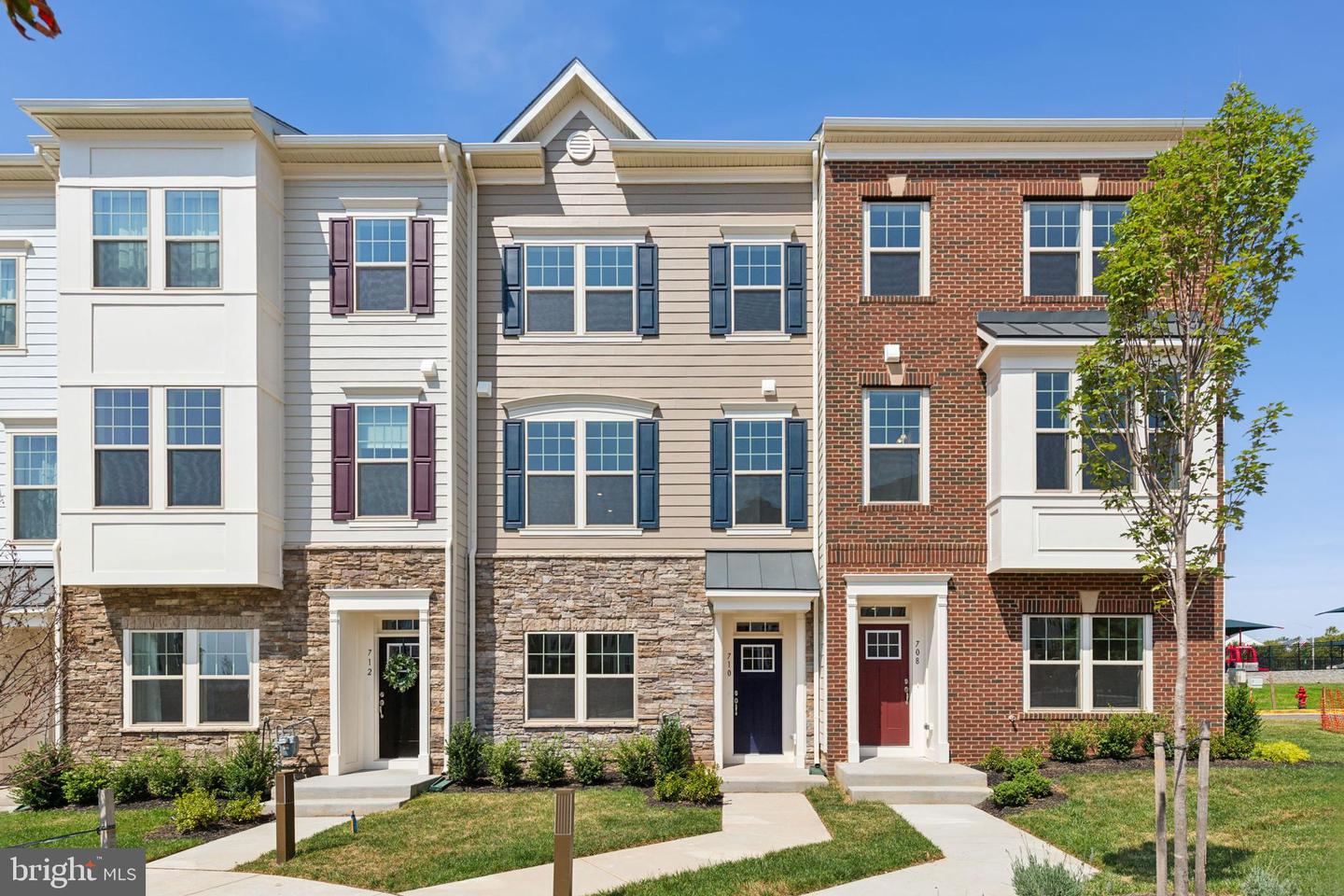 View Leesburg, VA 20176 townhome