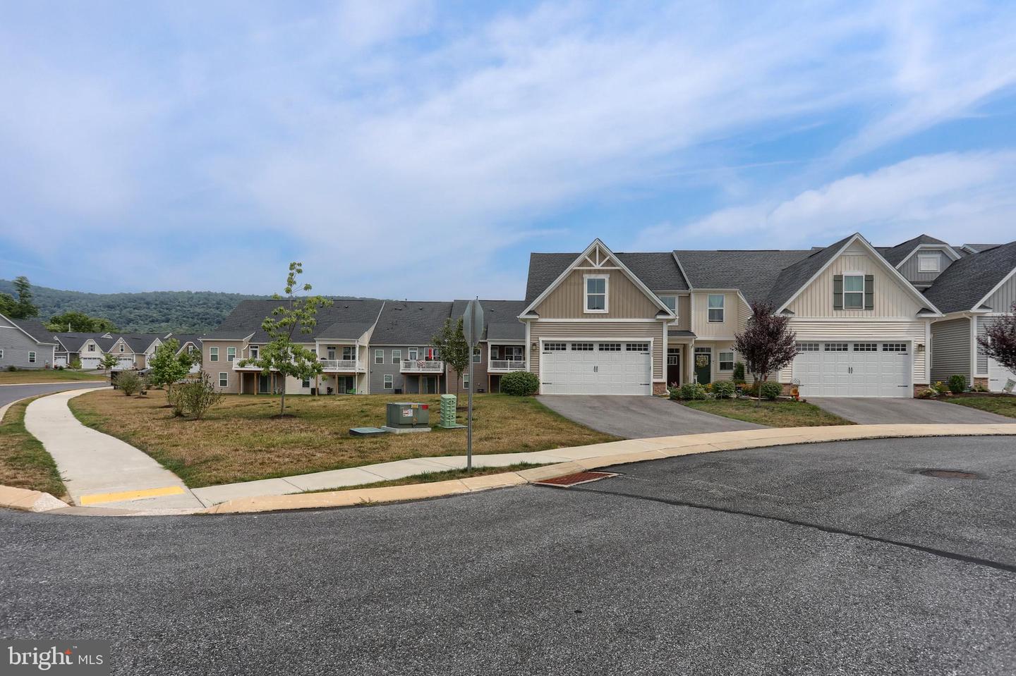 Photo 40 of 43 of 1000 Tibor Ln townhome