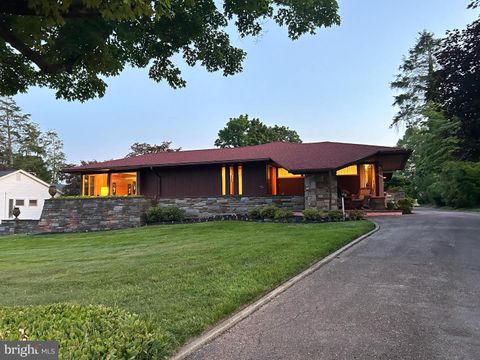 A home in Elkins Park