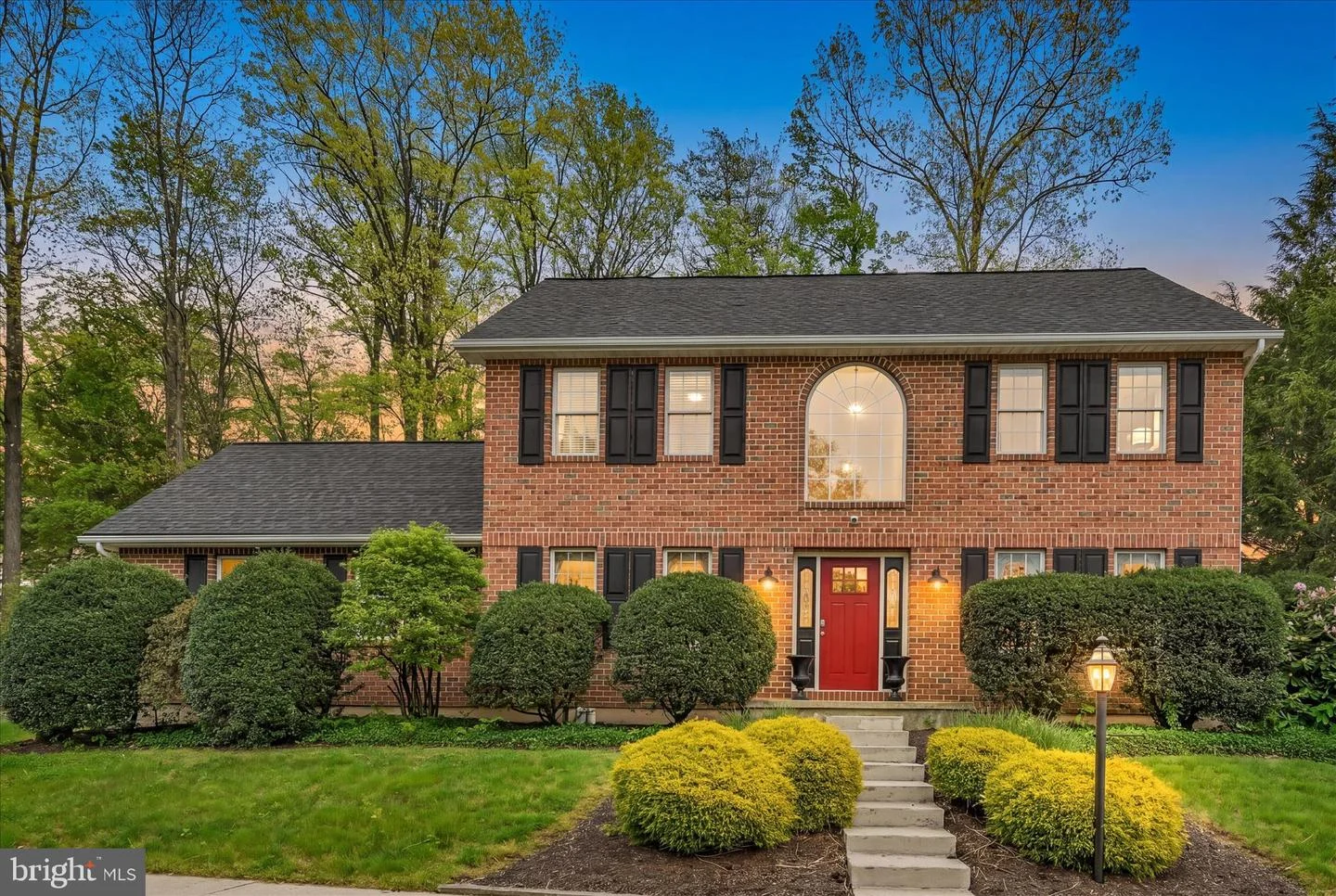25 Tall Oaks Drive