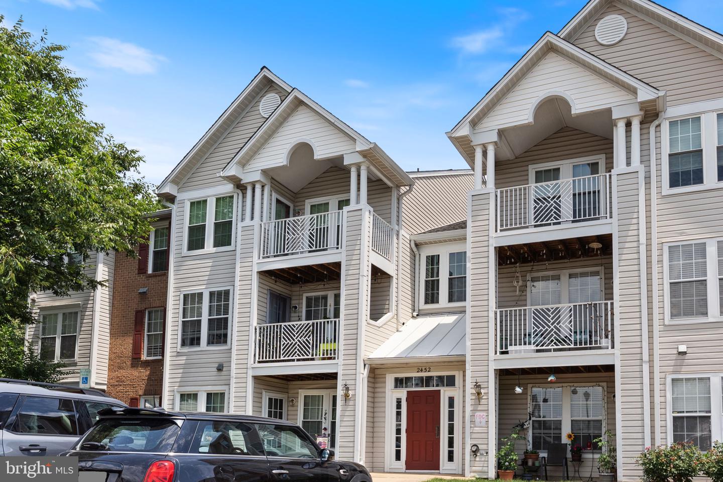 2452 Apple Blossom Ln #202