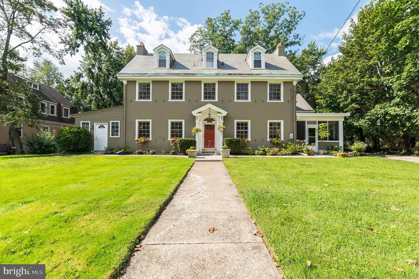 1615 Dekalb Street