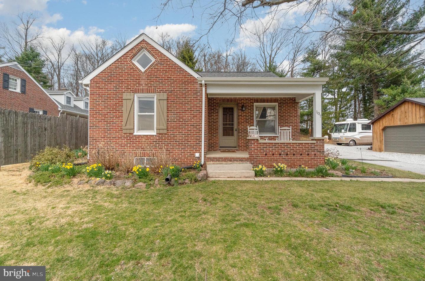 Listing image 2