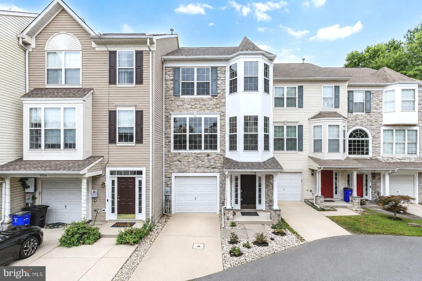 5748 Goldfinch Court