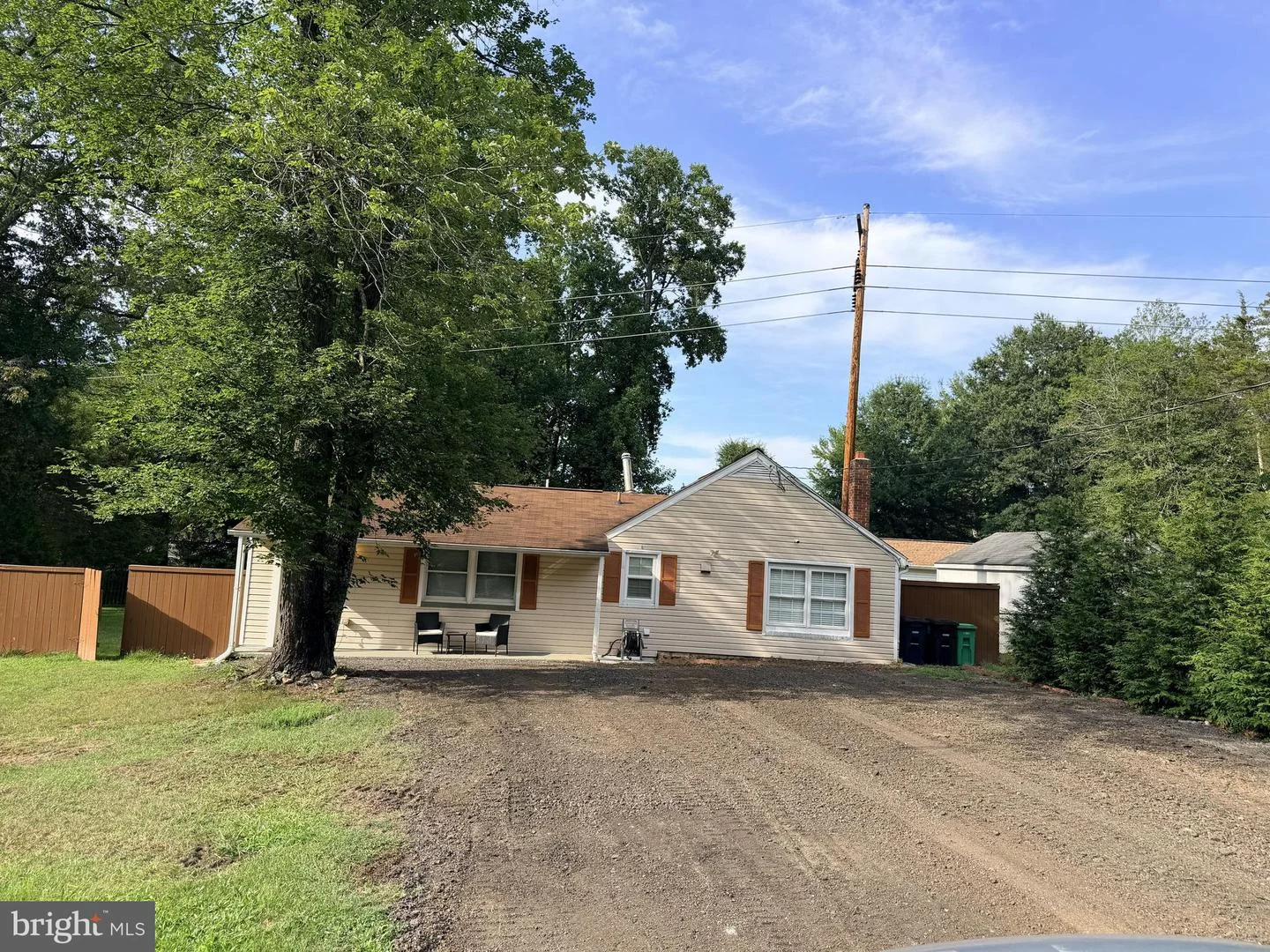 1410 Airport Lane