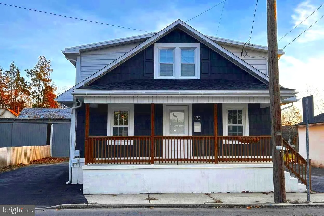 173 S Wolf Street