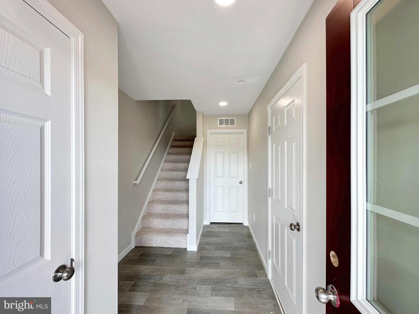 Photo 3 of 48 of 115 Dolomite Dr townhome