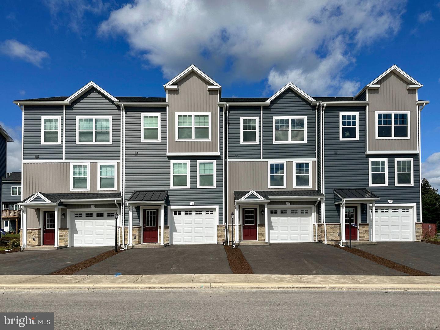 Photo 2 of 48 of 115 Dolomite Dr townhome