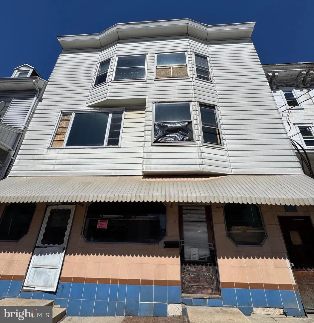 315 W Lloyd Street