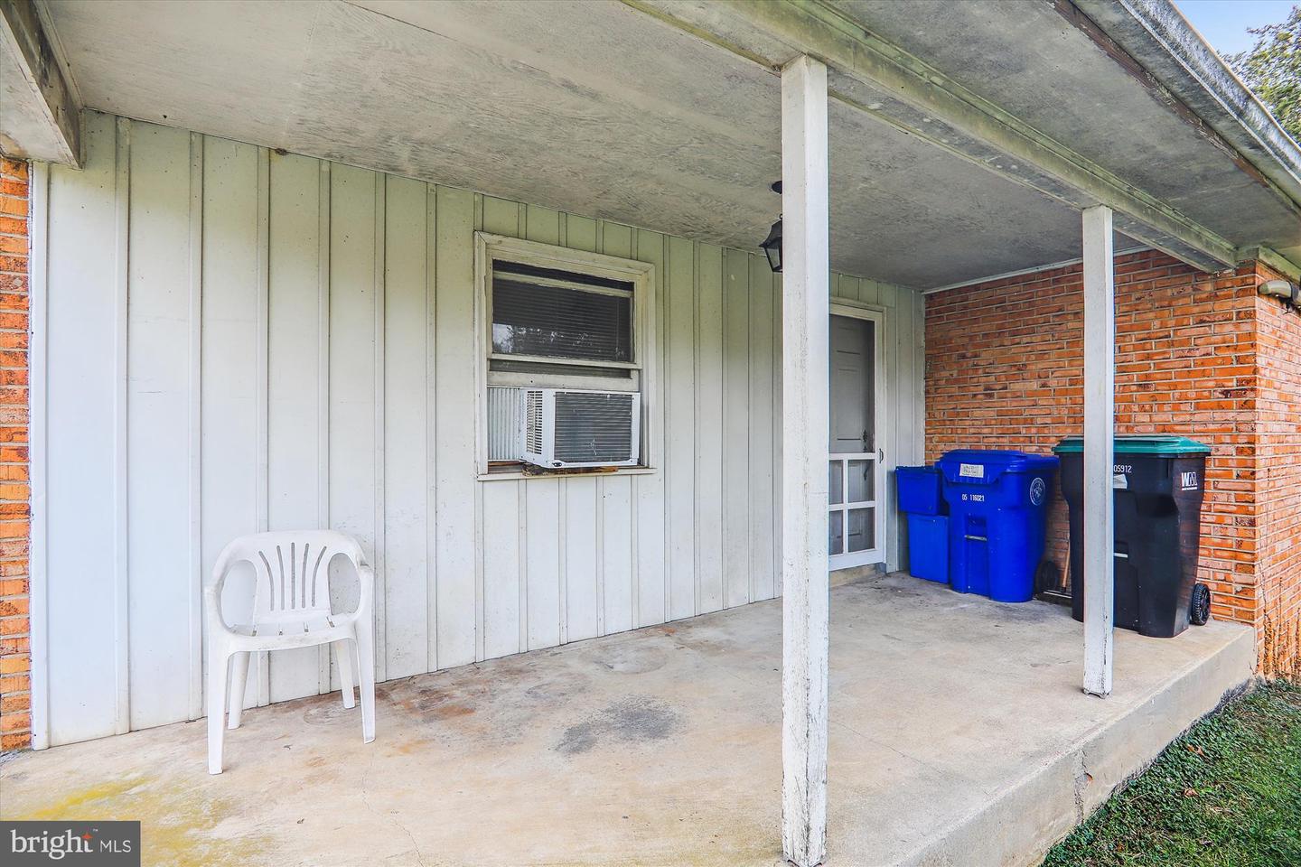 Photo 33 of 74 of 211 Ednor Rd house