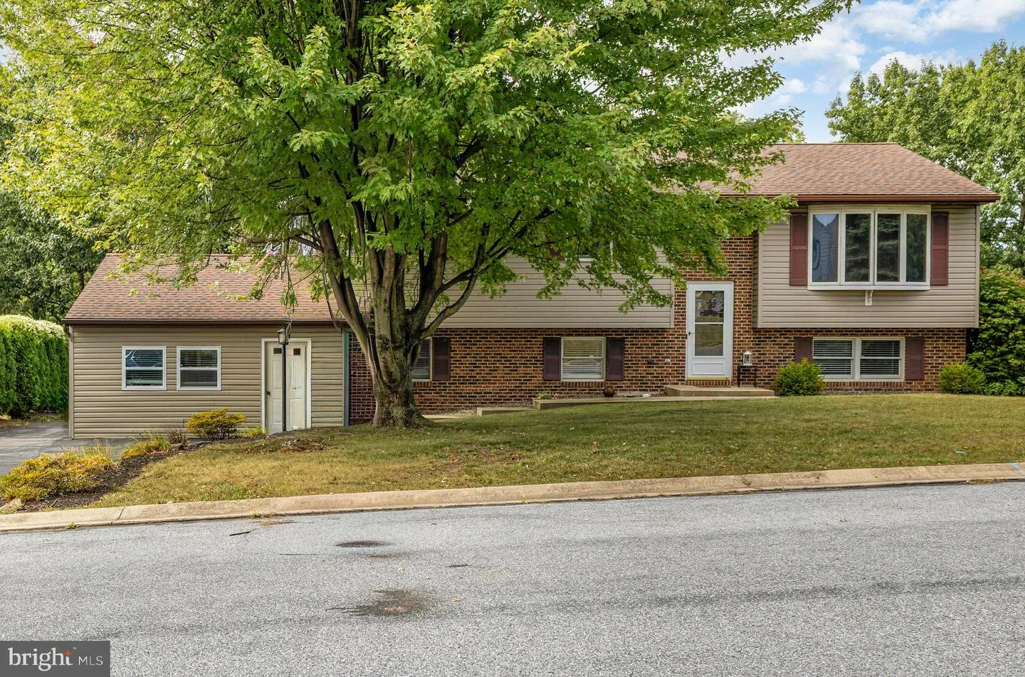 217 Redwood Lane