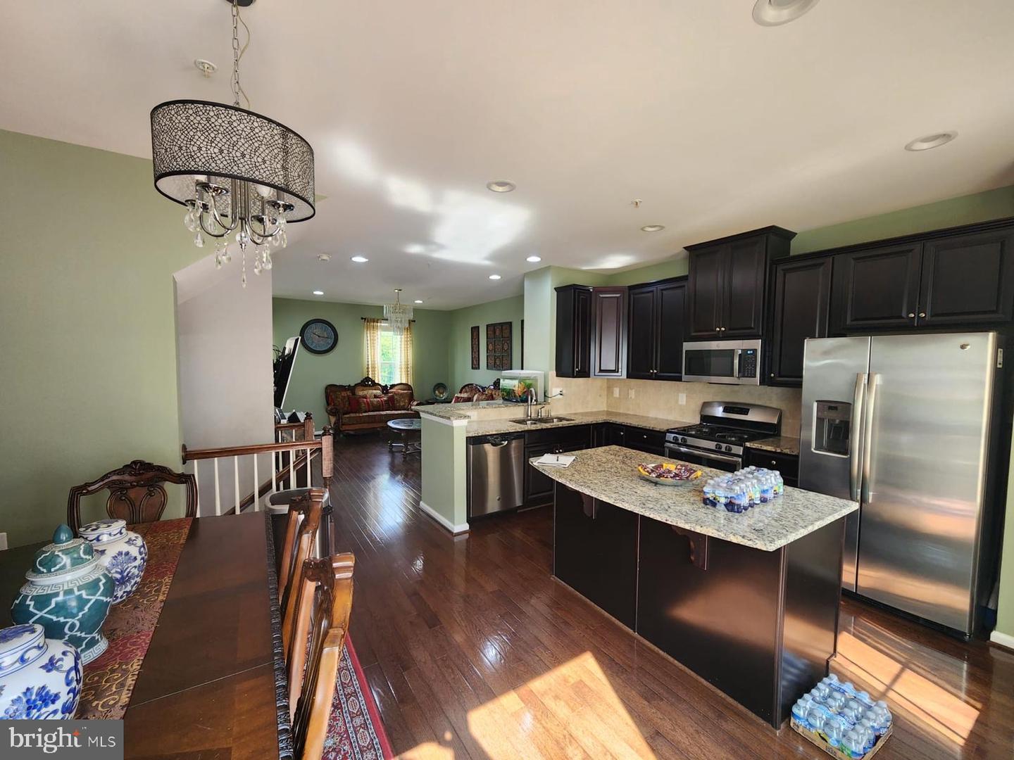 Photo 8 of 20 of 8218 Amos Hunter Way townhome