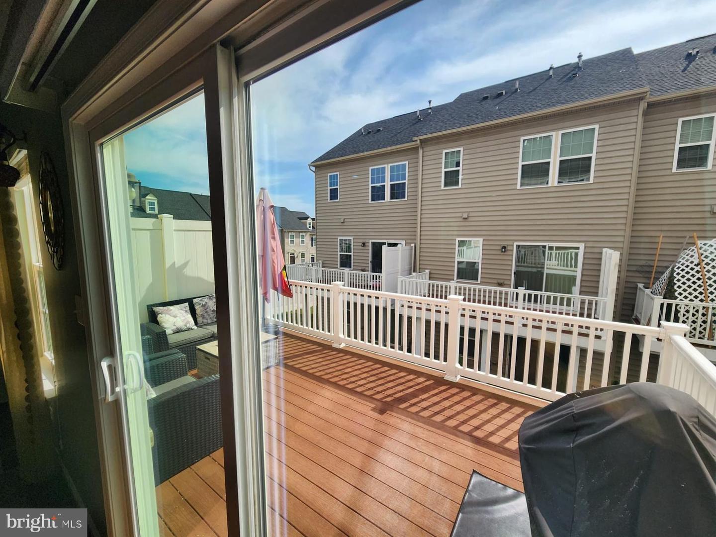 Photo 9 of 20 of 8218 Amos Hunter Way townhome