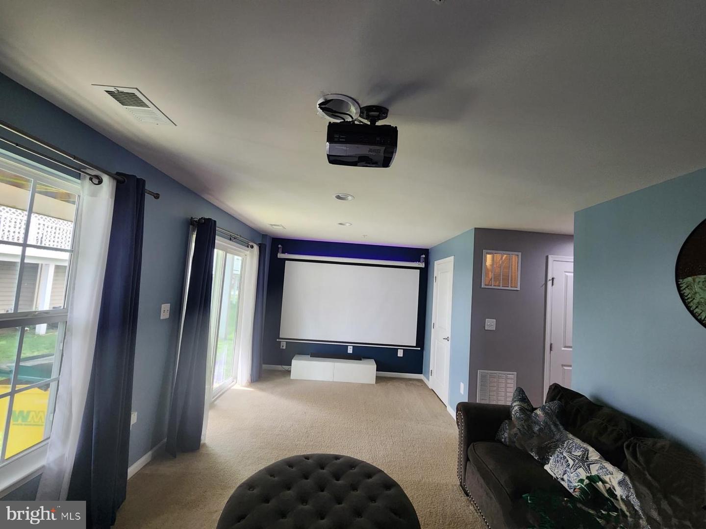 Photo 6 of 20 of 8218 Amos Hunter Way townhome