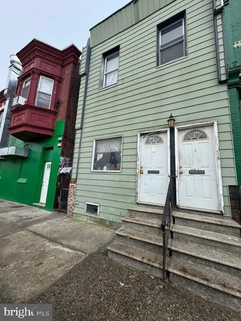 2708 W Lehigh Avenue