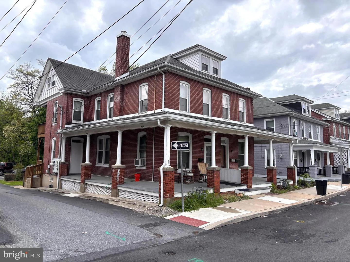 36 N Poplar Street