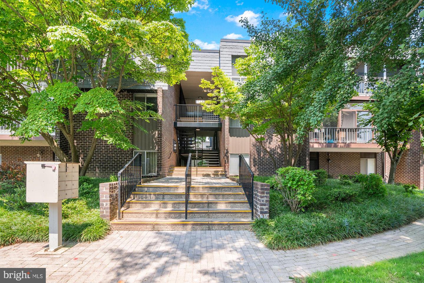 25 Stonehenge Circle Unit 25-5, Pikesville, MD, 21208