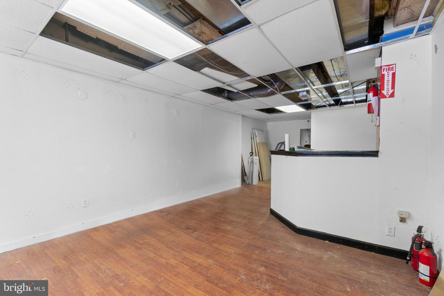 Photo 5 of 14 of 4626 York Rd townhome