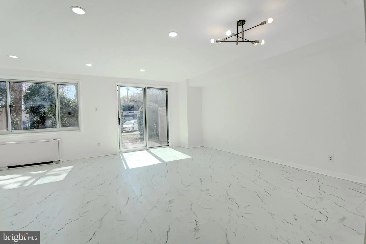 1900 Lyttonsville Road Unit 110