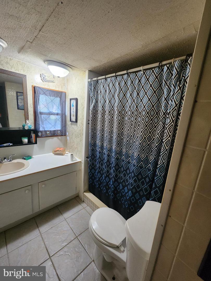 Photo 5 of 15 of 104 Michigan Ave mobile home