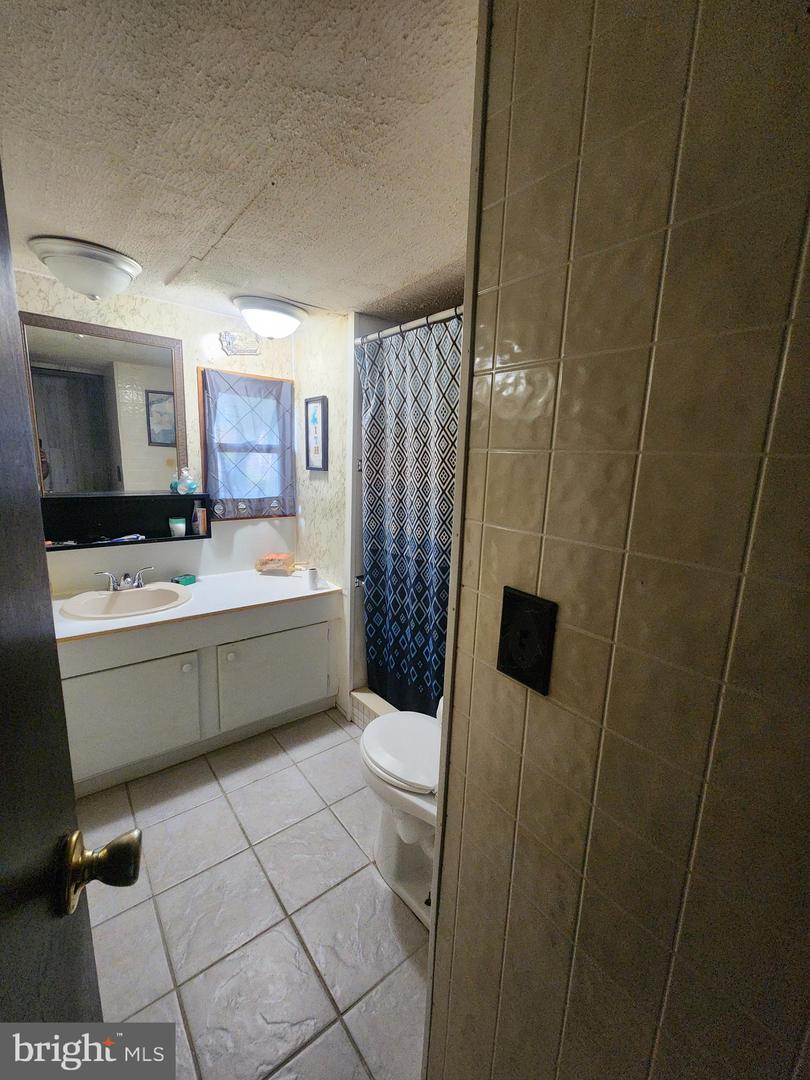 Photo 6 of 15 of 104 Michigan Ave mobile home