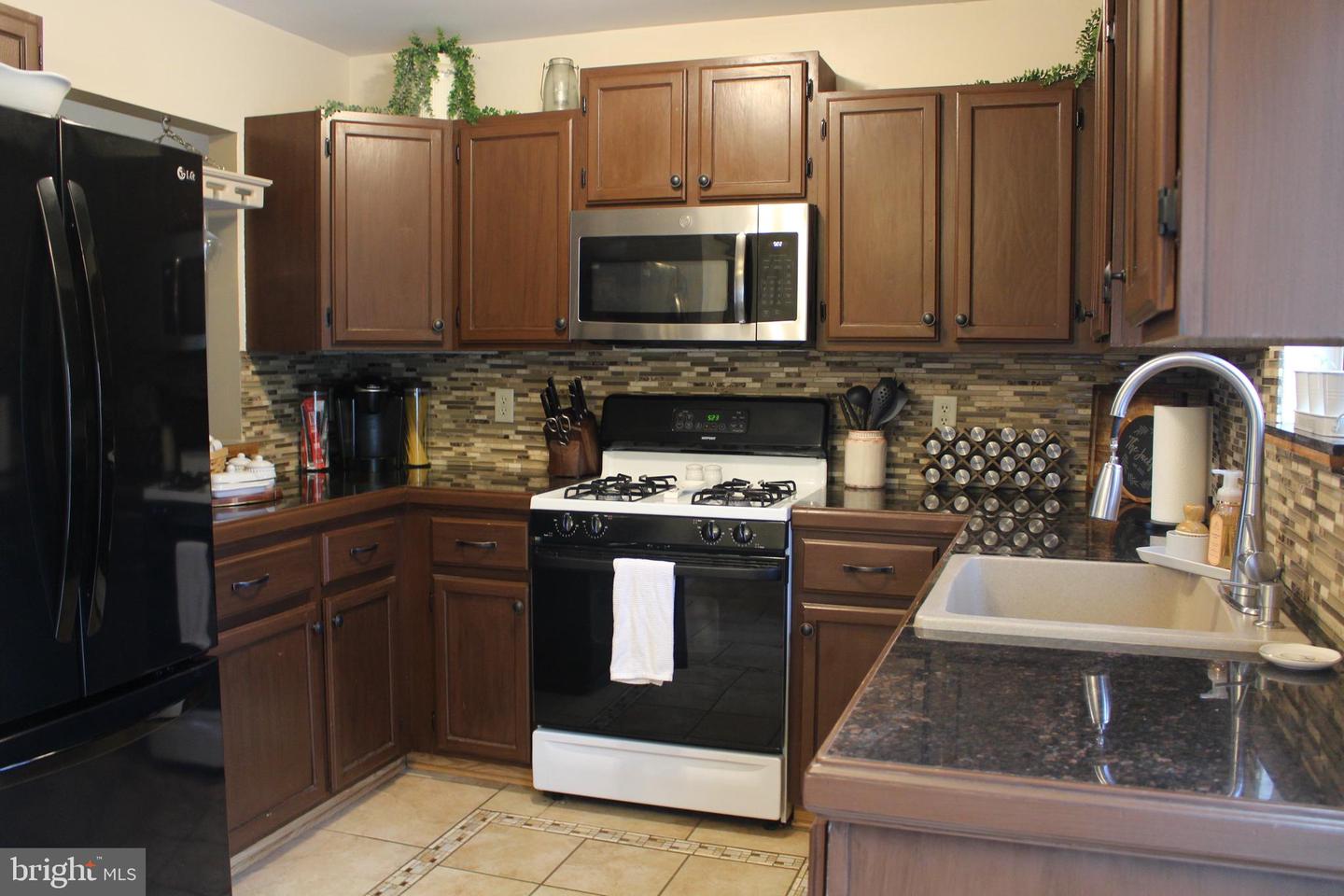 Photo 7 of 22 of 604 Hartland Ct townhome