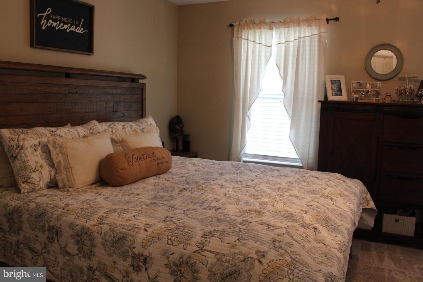 Photo 12 of 22 of 604 Hartland Ct townhome