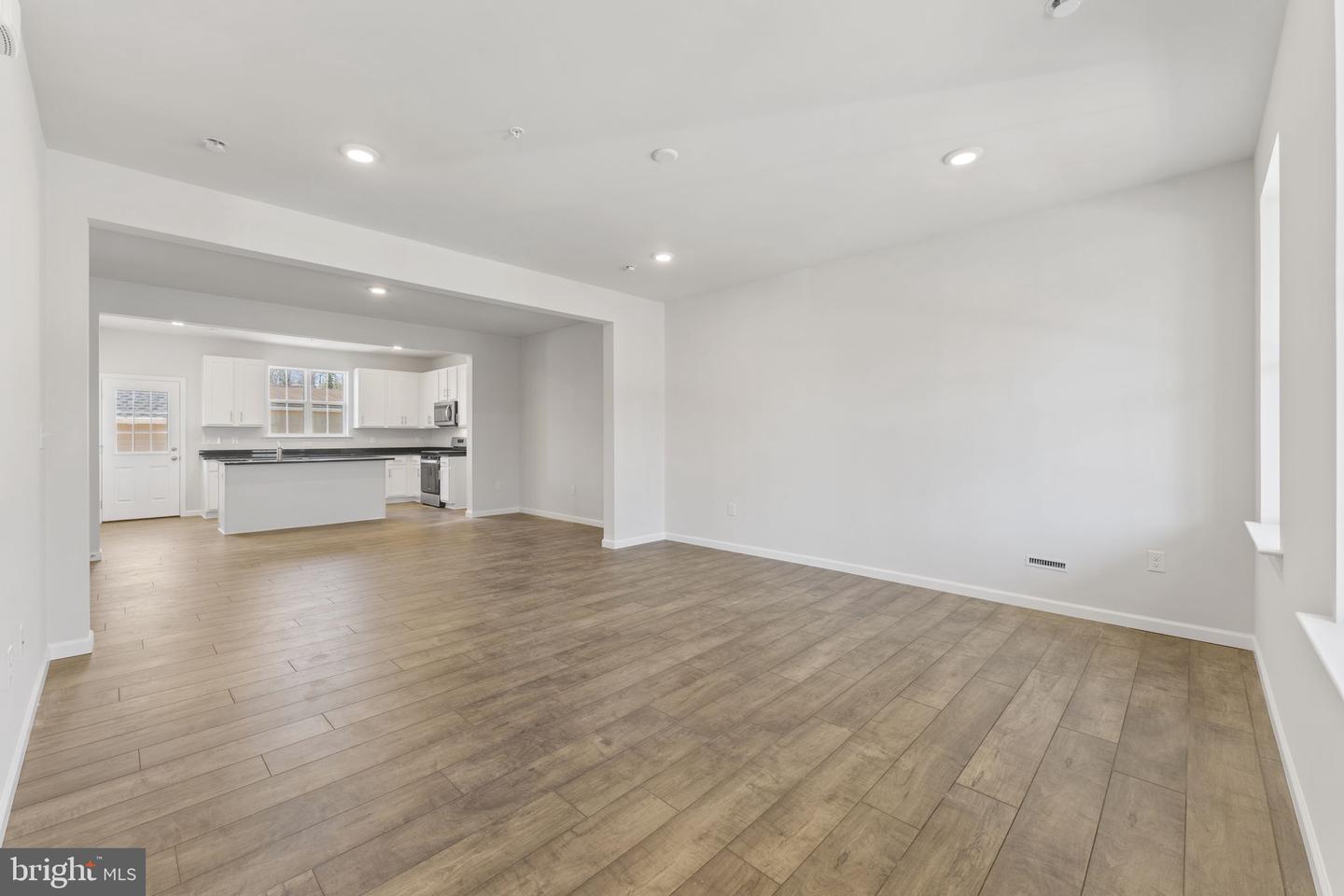 Photo 8 of 18 of 22 N Eighth St #A11 townhome