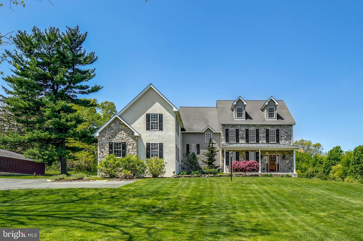 Photo 1 of 40 of 3370 Lower Saucon Rd house