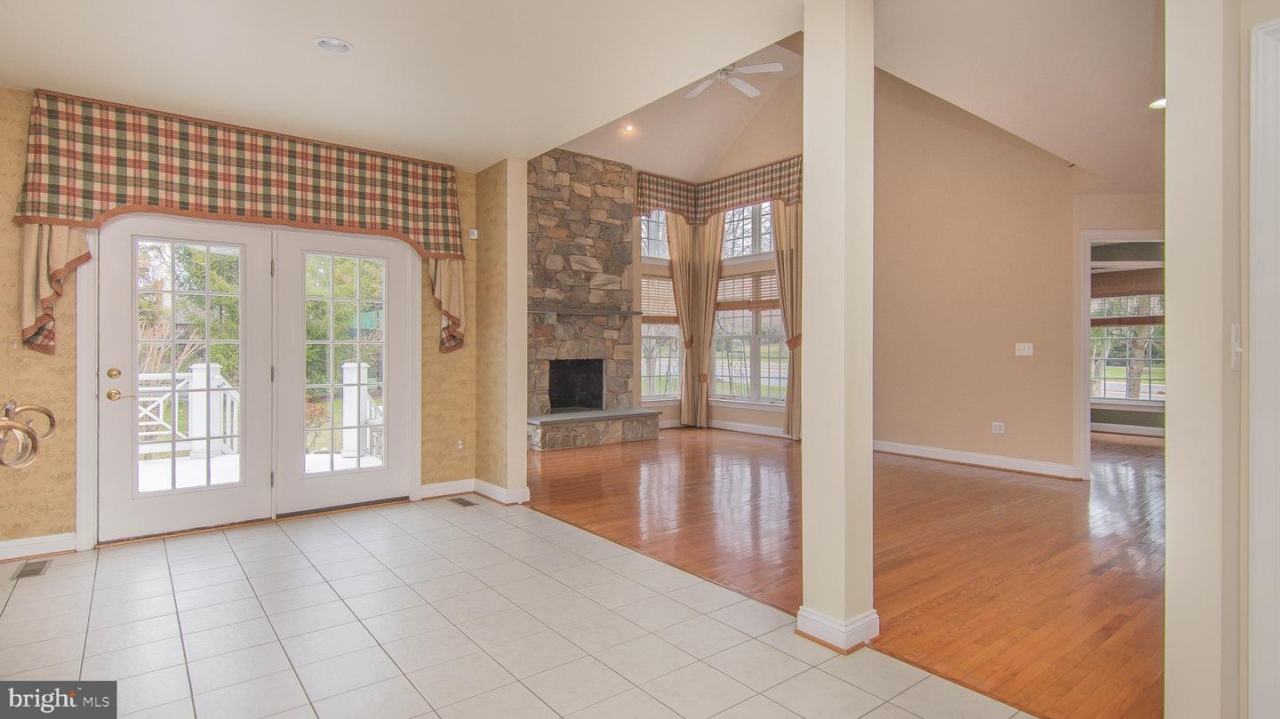 Photo 17 of 50 of 6050 Woolen Mill Ct house